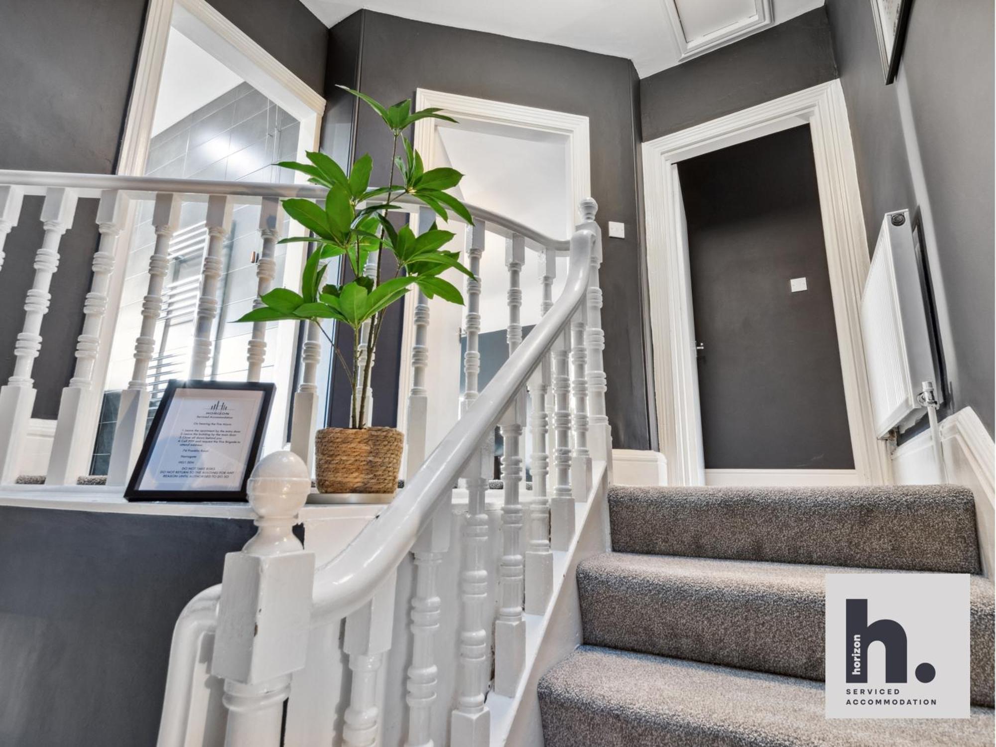 Free Parking - Penthouse - Business Stays - Relocating - St Harrogate Exterior foto